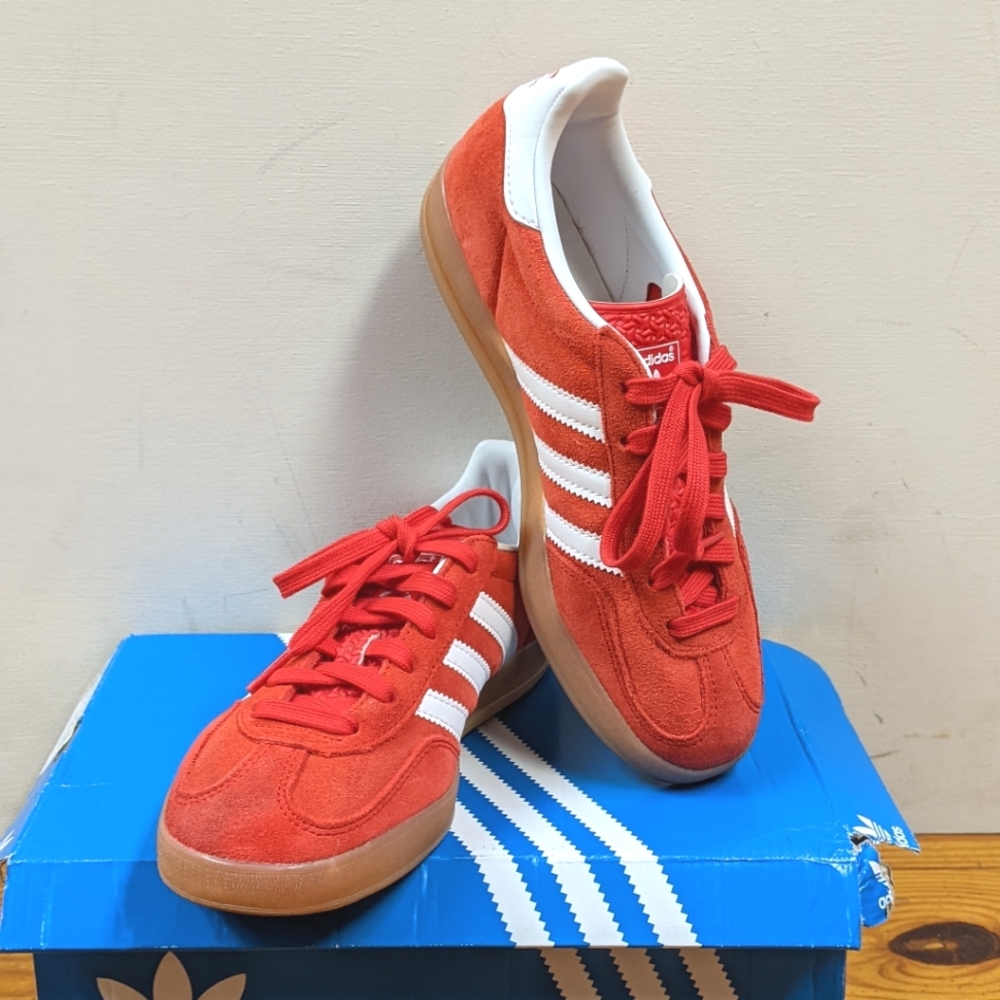 ⚡SOLD⚡Adidas Gazelle Indoor Sneaker in Better Scarlet Men's 5.5 Wmn's 7
